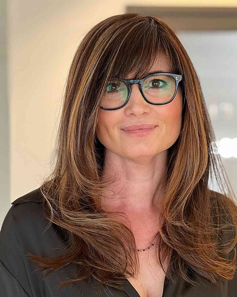 Frisuren ab 50 mit Brille und dickem Haar – Stilvolle Looks für Selbstbewusste Frauen