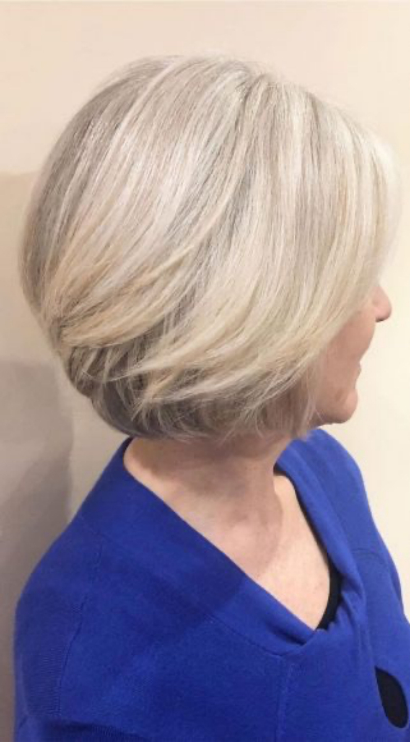 Peppige Frisuren Frauen ab 50: Dynamischer Look mit moderner Ausstrahlung