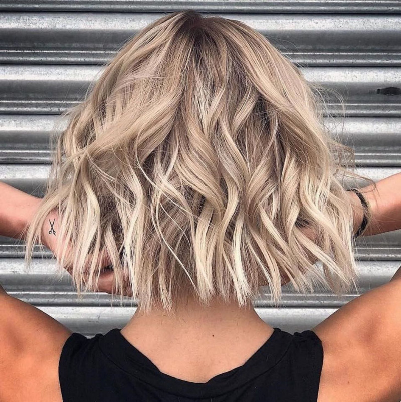 Bob Frisuren mit Blond und Balayage – Natürlich und Strahlend