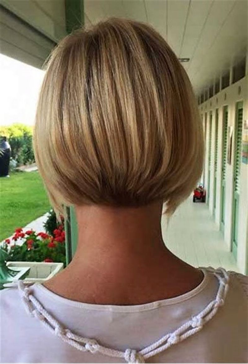 Bob Frisuren mit kurzem Hinterkopf in Blond – Modern und Stilvoll