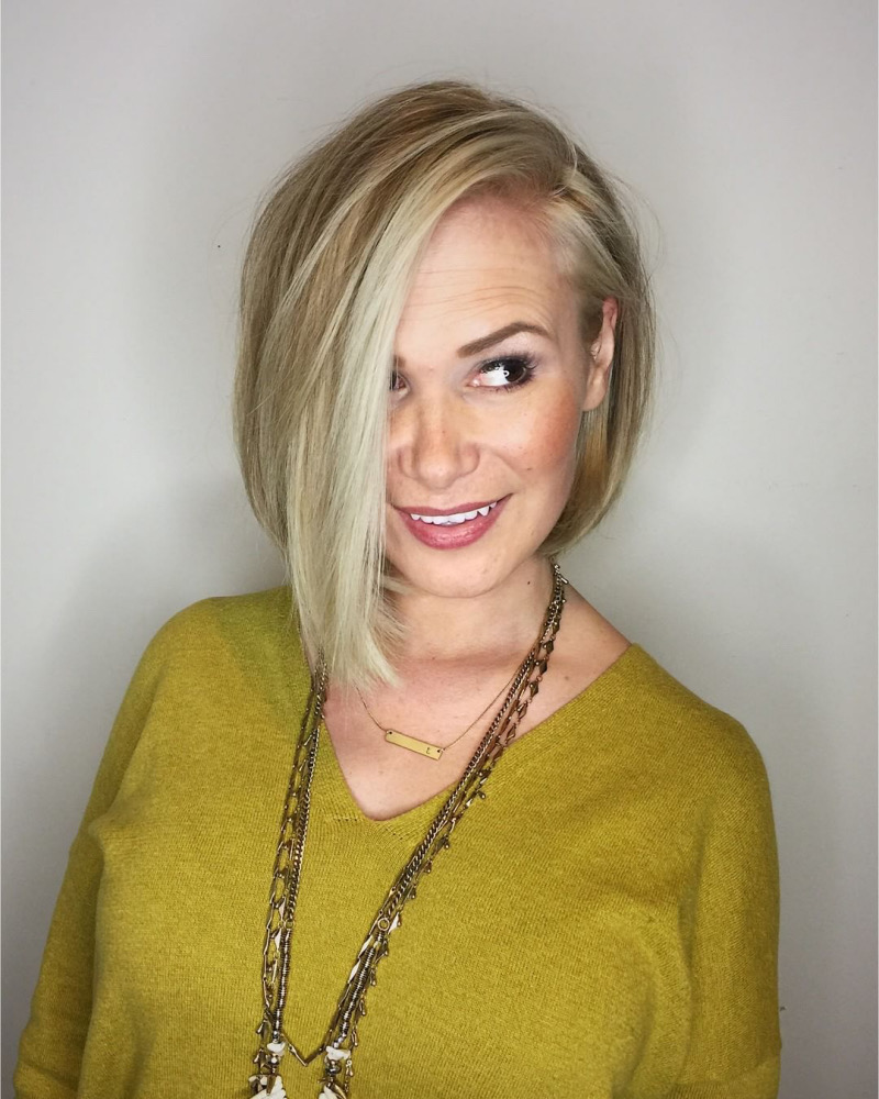 Asymmetrische Bob Frisuren in Blond – Modern und Ausdrucksstark