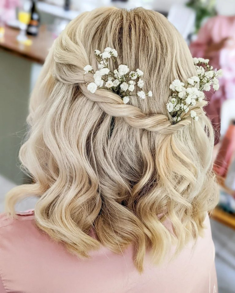 Romantische Flechtfrisuren für mittellanges Haar – Perfekt für die Hochzeit