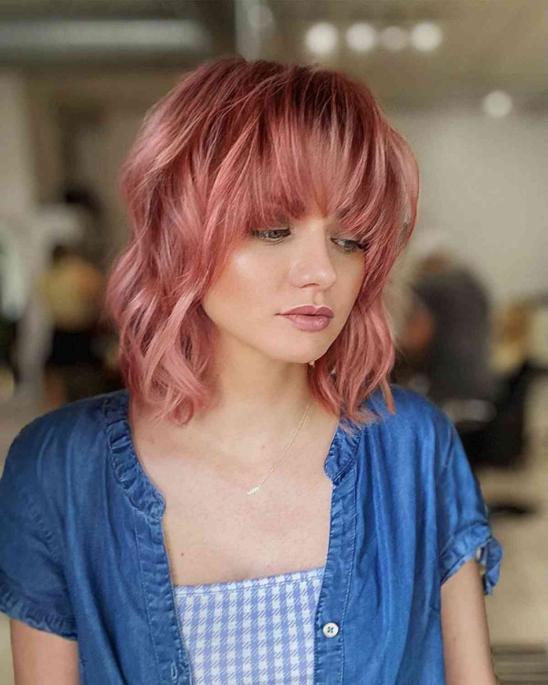 Frisuren Mittellanges Dickes Haar mit Pony: Moderne Looks mit Struktur und Stil