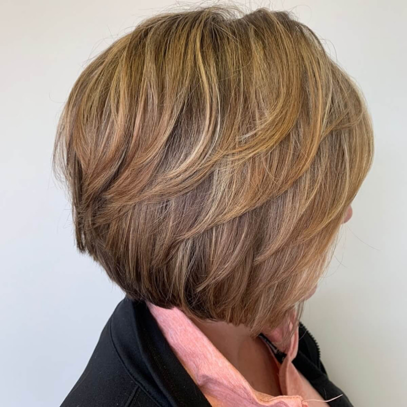 Stufige Frisuren Kurz Bob: Dynamik und Volumen für jeden Look