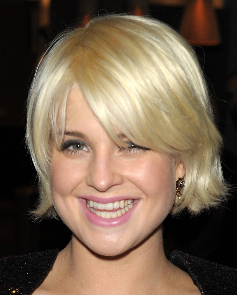 Bob Frisuren in Blond – Glatt und Elegante Raffinesse