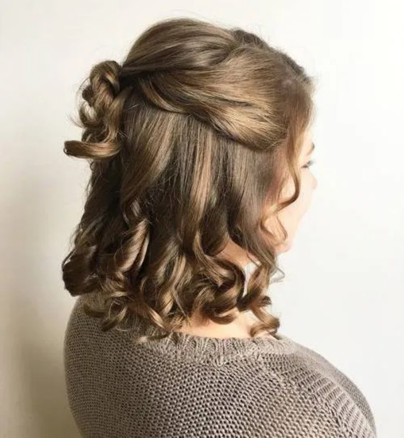 Frisuren Mittellanges Haar Jugendweihe: Elegante Looks für den besonderen Tag