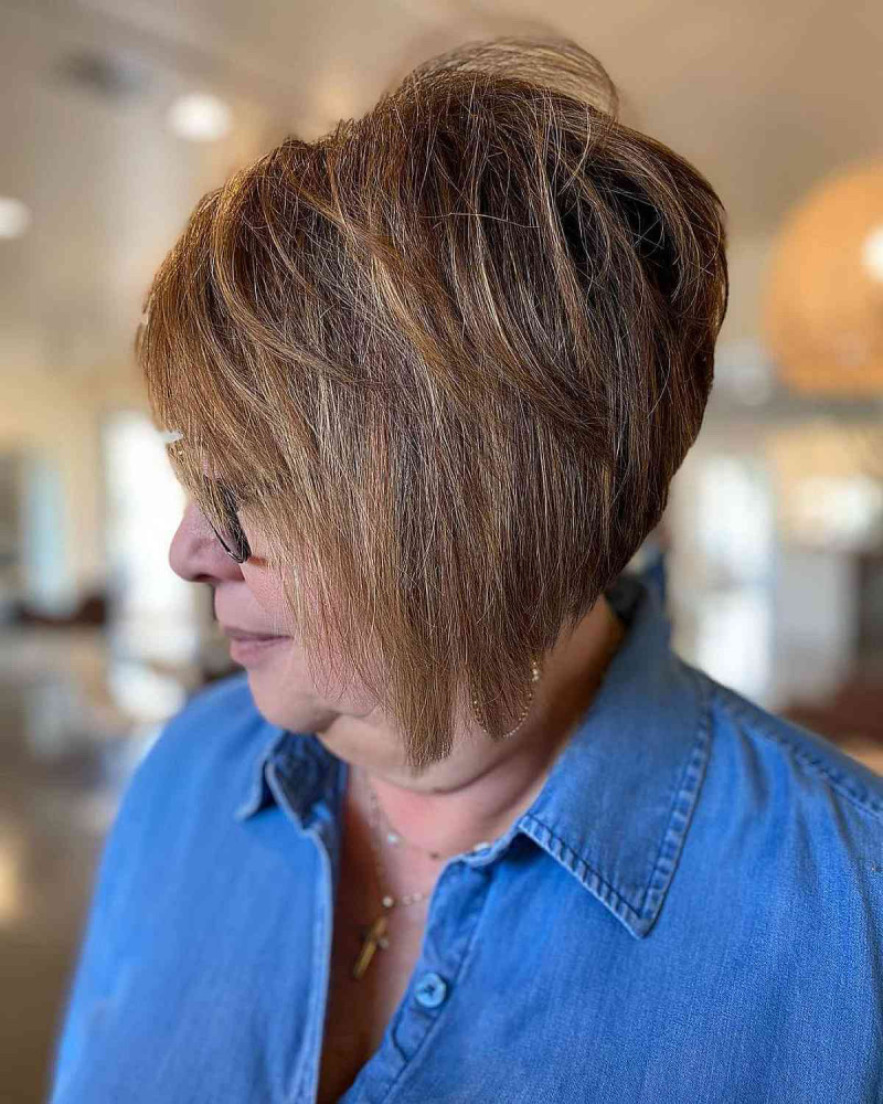 Frisuren ab 50: Feines Haar mit Pony – Modern, leicht und voller Volumen