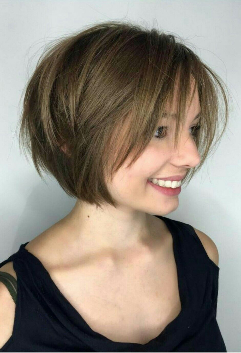 Bob Frisuren Kurz mit Pony für Dickes Haar: Die Besten Styles & Tipps im Jahr