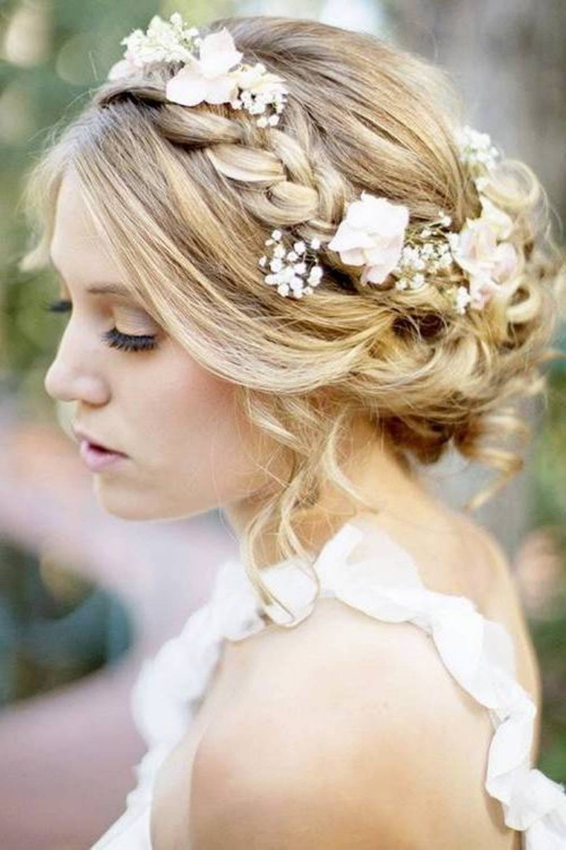 Glamouröse Frisuren für mittellanges Haar zur Hochzeit